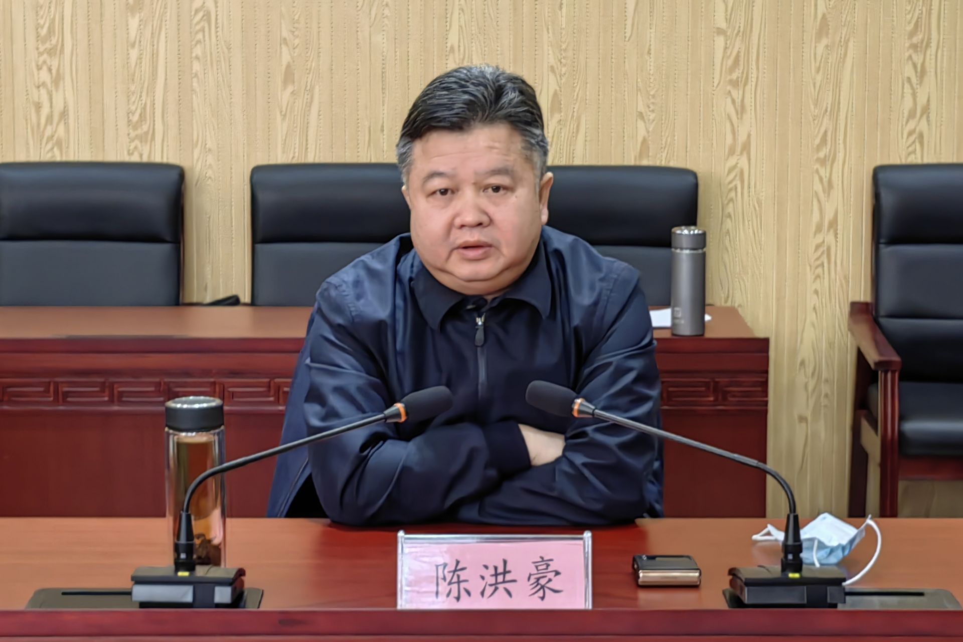 正在上传...